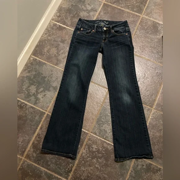 American Eagle Favorite Boyfriend Style Jeans Size 2 - Picture 7 of 12